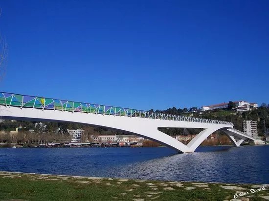 Ponte Pedro e Ines