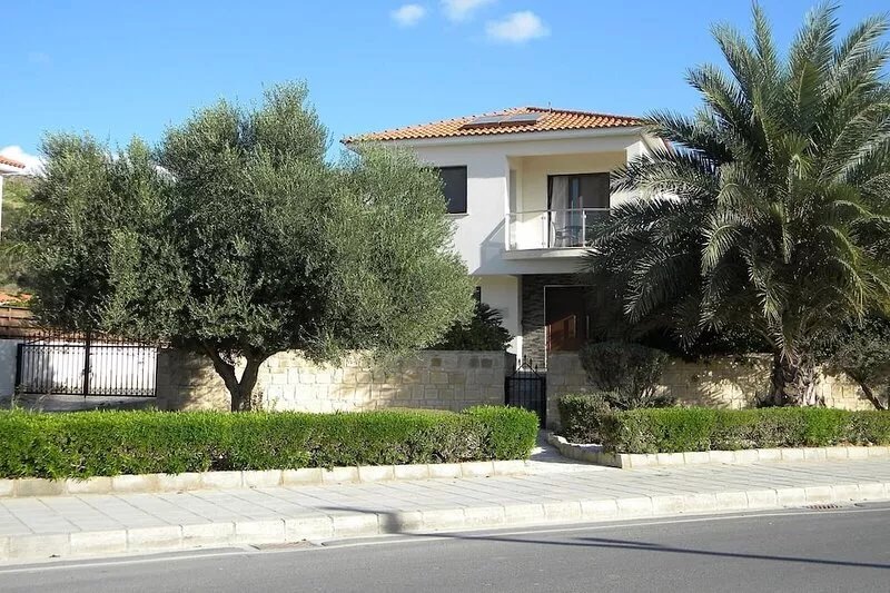Amazing 4 Bed Villa, Close to the beach, 10m x 5m Pool. Free WIFI