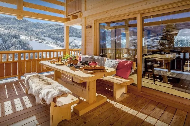 Chalet Belle Cour - Manigod ski base for 10, mountain views - OVO Network