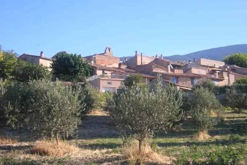 Artist's house in Provençal Hamlet