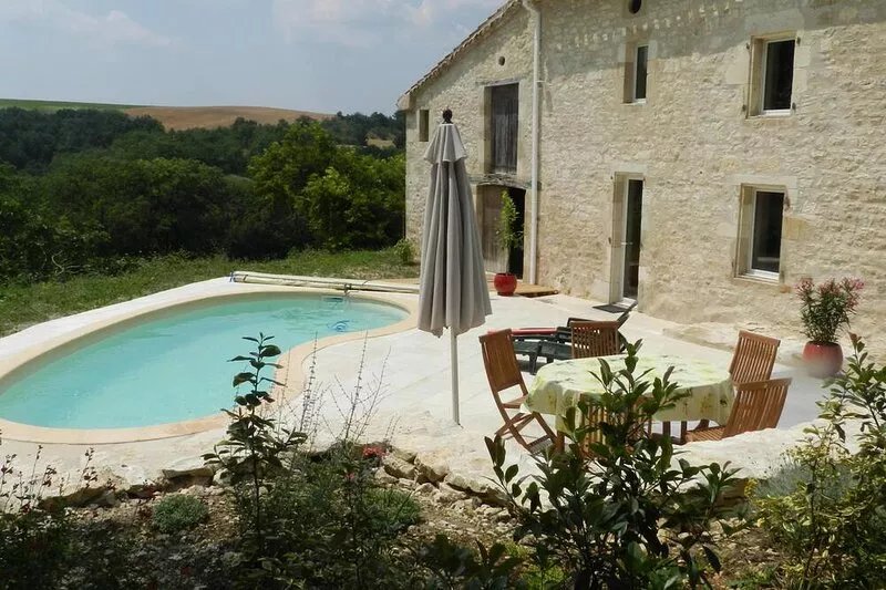 Lodging, Merle, in the center of the Tarn department in Lombers, Swimming pool