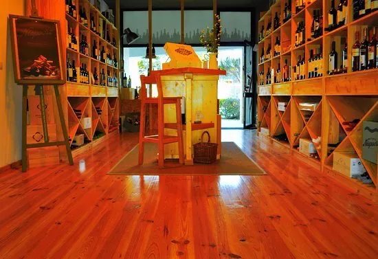 Symposio Wines & Friends