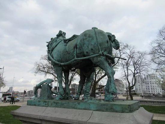 The Hauling Horse