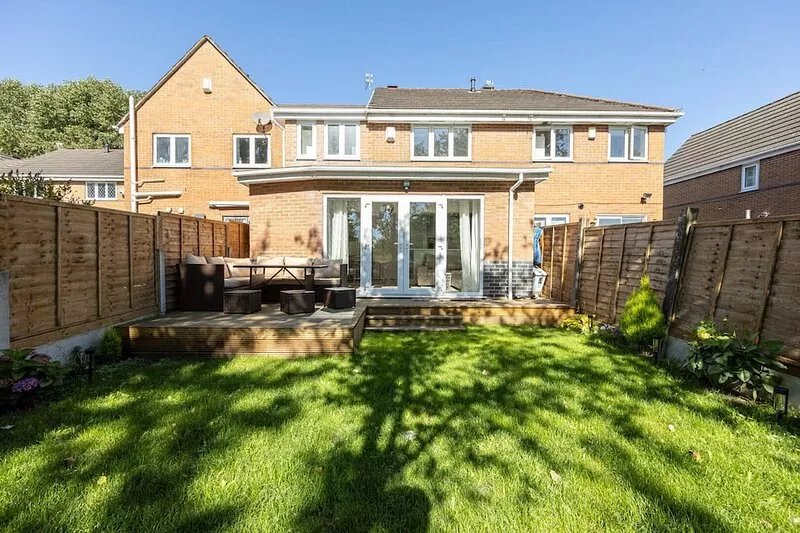 GuestReady - A Haven by the River