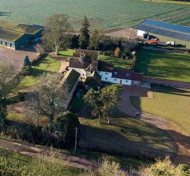Orchard Cottage - Newly Built Farmhouse Outhouse
