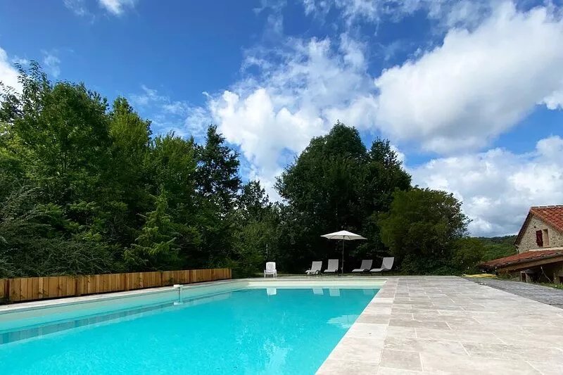 Rustic Farmhouse with Private Pool And Tennis Court
