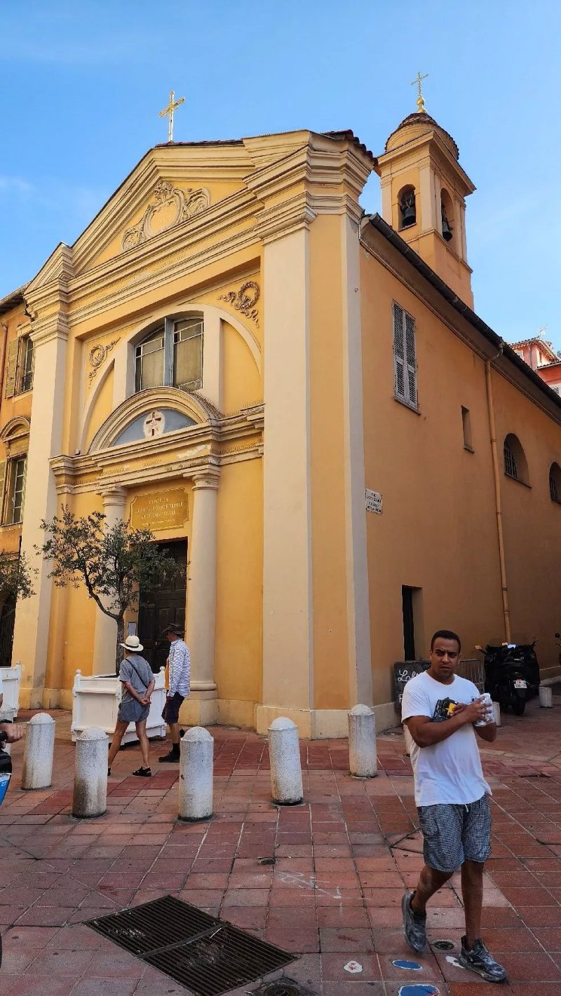 La Chapelle De La Tres Sainte Trinite Et Du Saint Suaire De Nice