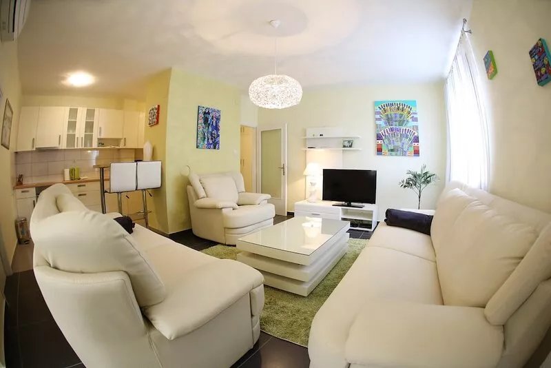 Luxury Three-Bedroom Apartment in the Center of the Zadar