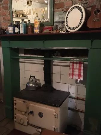 Annie Mc Ginn's Pub