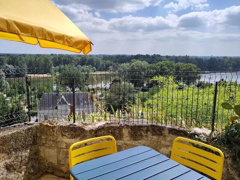 Gite Troglodyte Atypique - Suite du Ciel, view on the Loire - near the castles