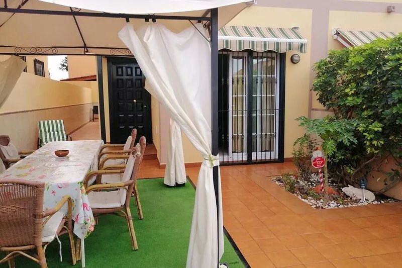 Camelot is a comfortable and quiet modern townhouse in Canaria traditional style