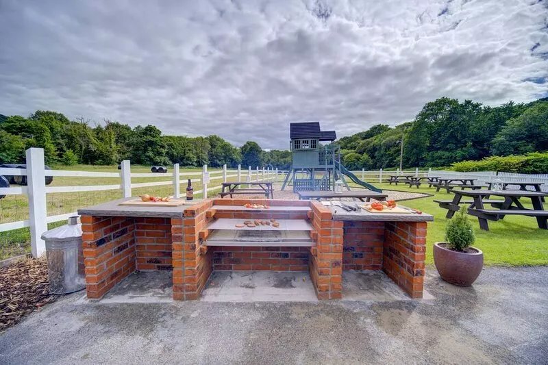 Unique Exclusive Pub Sleeping up to 26 People