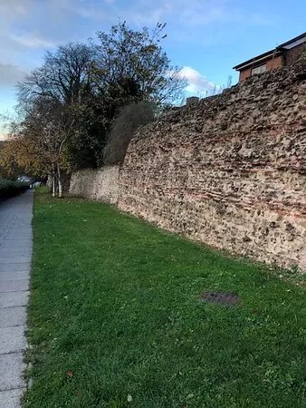 Balkerne Gate