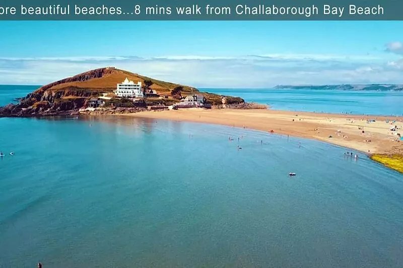 BY BEACH - LOVELY SEA VIEW - GREAT INDOOR POOL
