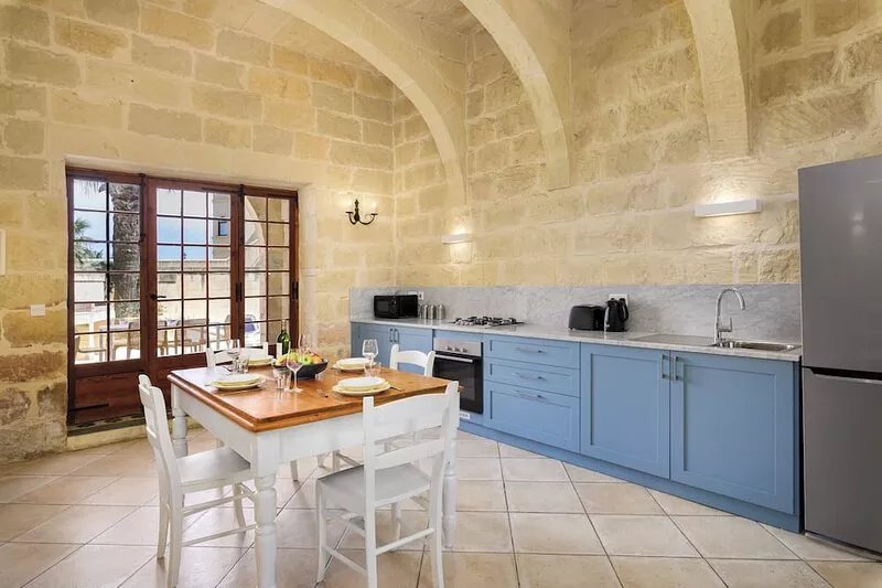 Villa in Gozo with private pool, quiet location & family friendly