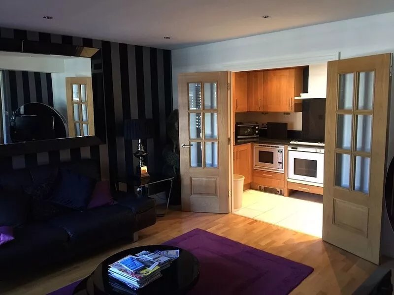 GREAT RIVERSIDE APARTMENT