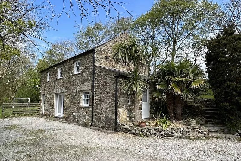 Croft Prince Barn, St Agnes in peaceful countryside