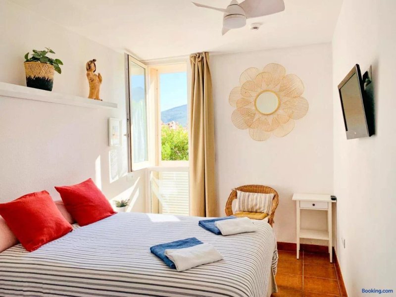 Habitacion Centrica Con Aire Acondicionado Bano Privado Nevera