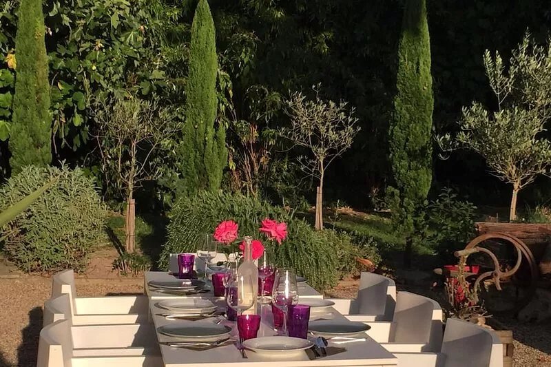 Historic villa with pool set in beautiful south-facing grounds