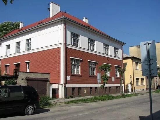 Dom slovenskeho cerveneho kriza