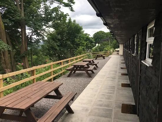 The White Horse Inn and BunkHouse