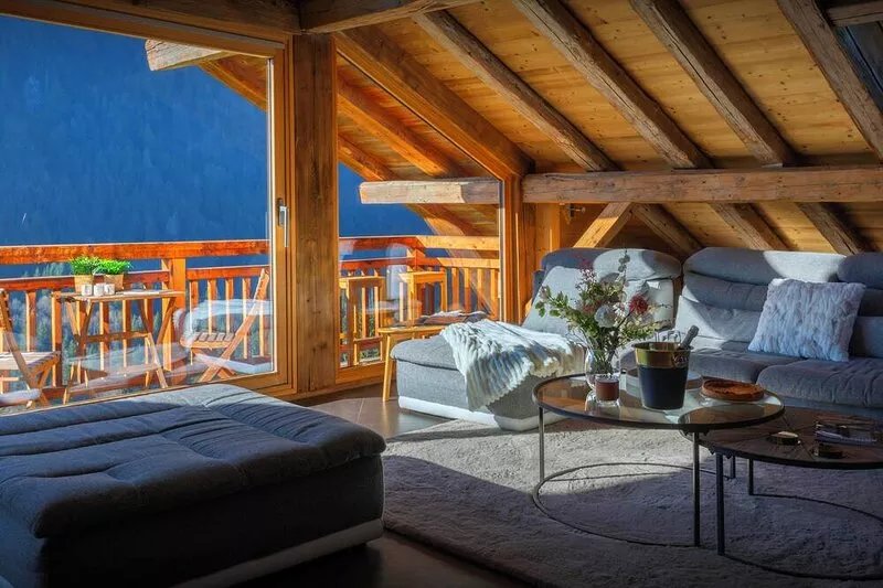 Chalet Wanderlust - family alpine stay 10p with games room - OVO Network