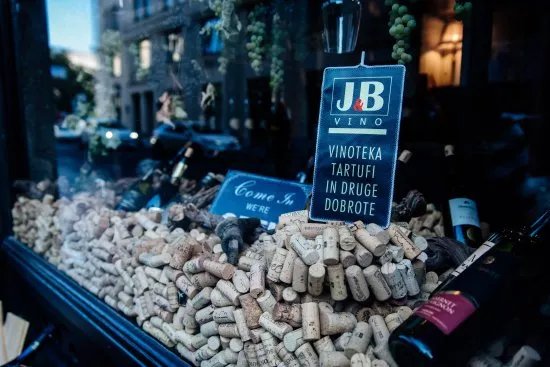 J&B VINOTEKA, Bianca Visintin SP