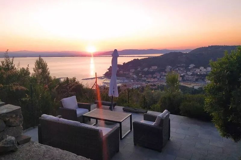 La Casa di Ester - on the Hill of Porto S. Stefano with Views