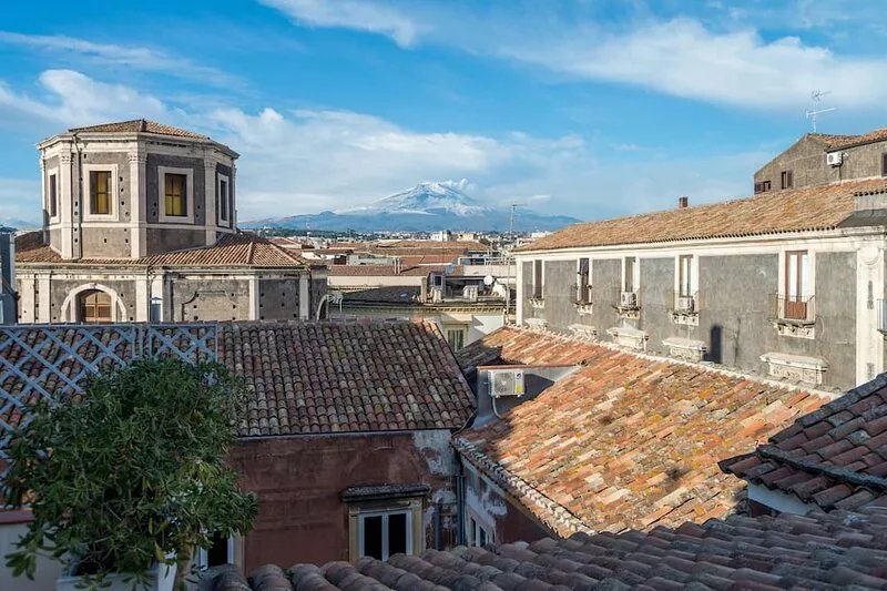 Apartment in the historic center in Catania
