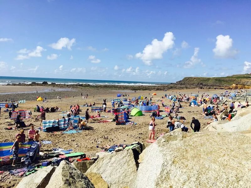 Widemouth Bay Holiday Bungalow beautifully located along the North Cornish coast