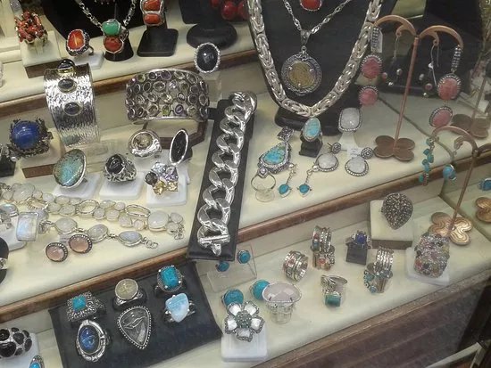 Mo&Bi Exclusive Silver Shop
