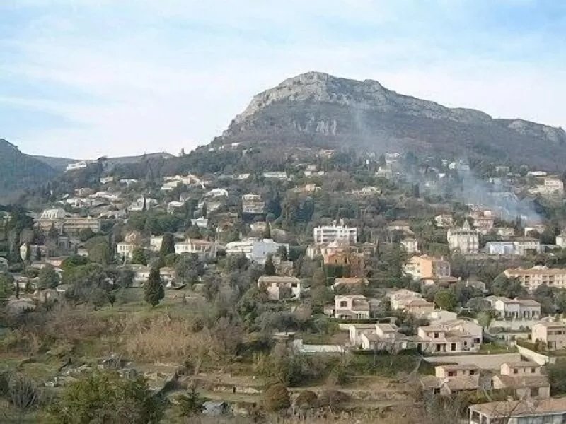 Vence - Beautiful Home built into the Ramparts of Medieval Village