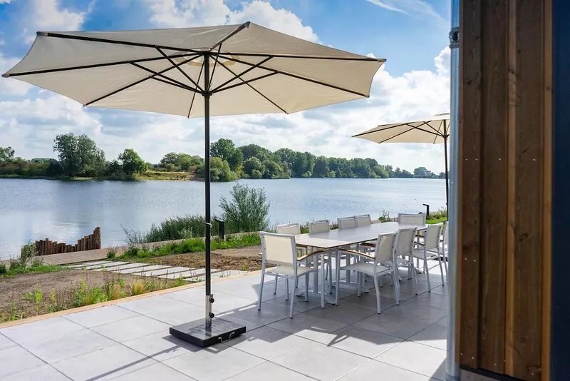 Luxury villa with dishwasher