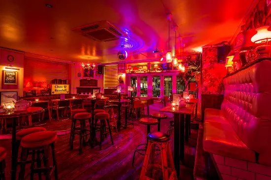 Simmons Bar | Fitzrovia