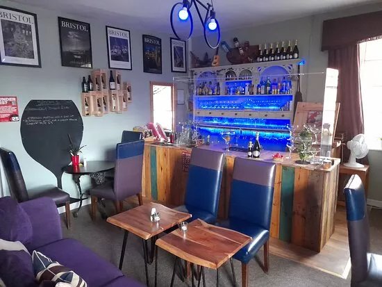The Bar At Twigs