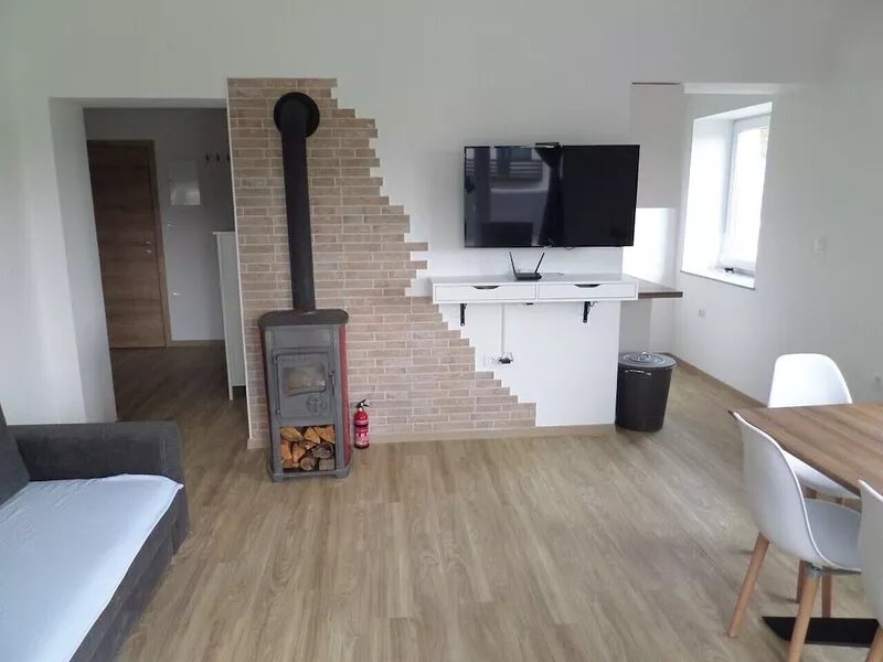 NEW place for families/groups 70 m2 + 40 m2 terrace, AC, wifi, 10 km from