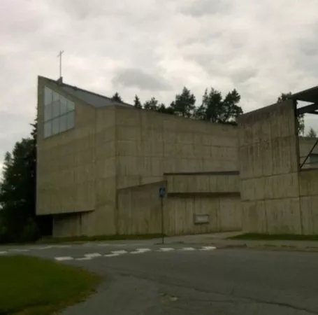 Huutoniemen kirkko