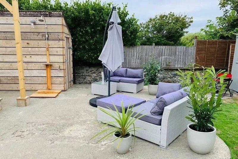Tideaway -  a coastal that sleeps 4 guests  in 2 bedrooms