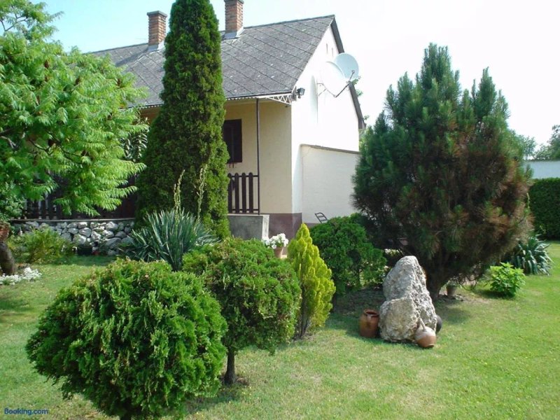 Orokzold Apartmanok Balatonfenyves