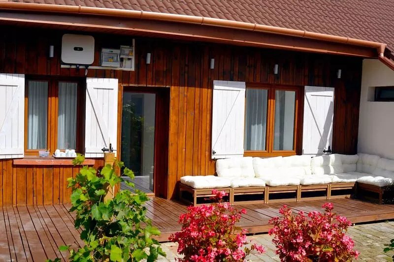 A Lizbett Cottage egy közel 100 éve épült vályogház