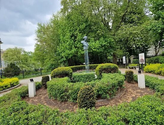 Statue Ignacego Jana Paderewskiego