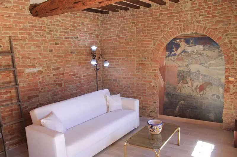 Country stay in Siena: a real, unique medieval experience in apartment for 2