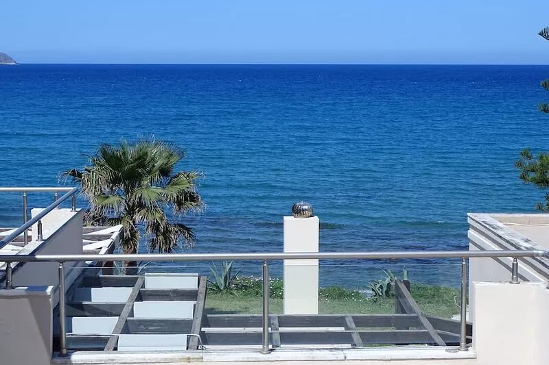 Arena - Beach Villa -   -  Wifi- Sleep 4 - Sea view - Direct access to beach