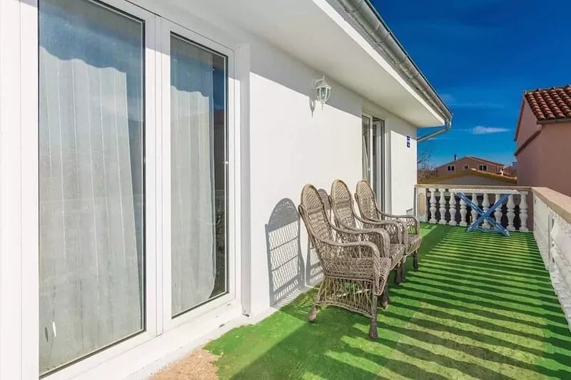 Apartment in Podlug with Balcony and Garden