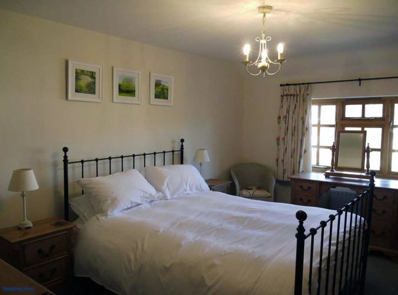 Pelham Grove Bed And Breakfast