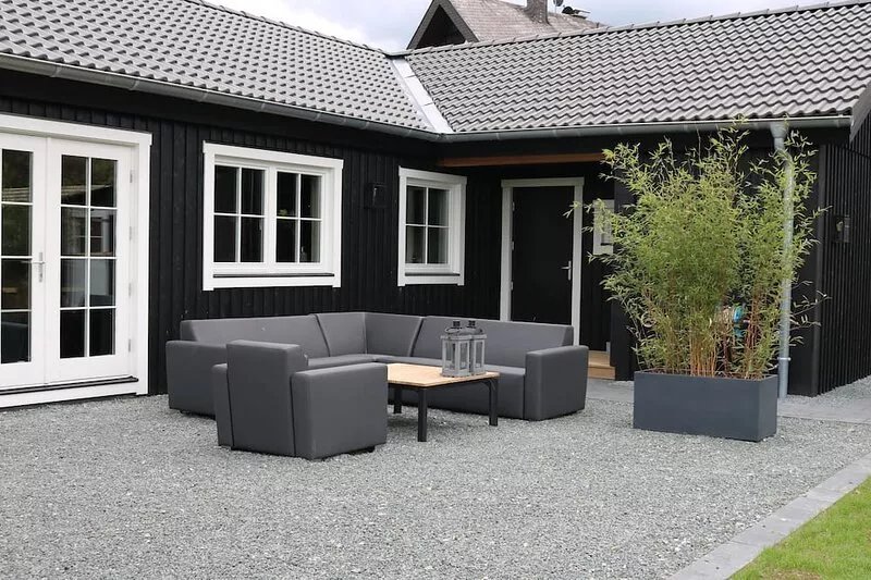 Luxury lodge near Winterberg with hot tub with a beautiful view