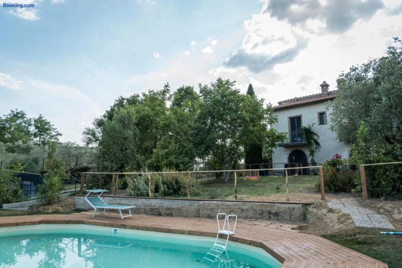 Agriturismo Le Tre Pietre - Podere Nel Chianti