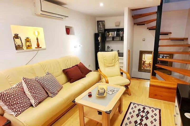 Modern meets historic. Comfortable living in the old town.
