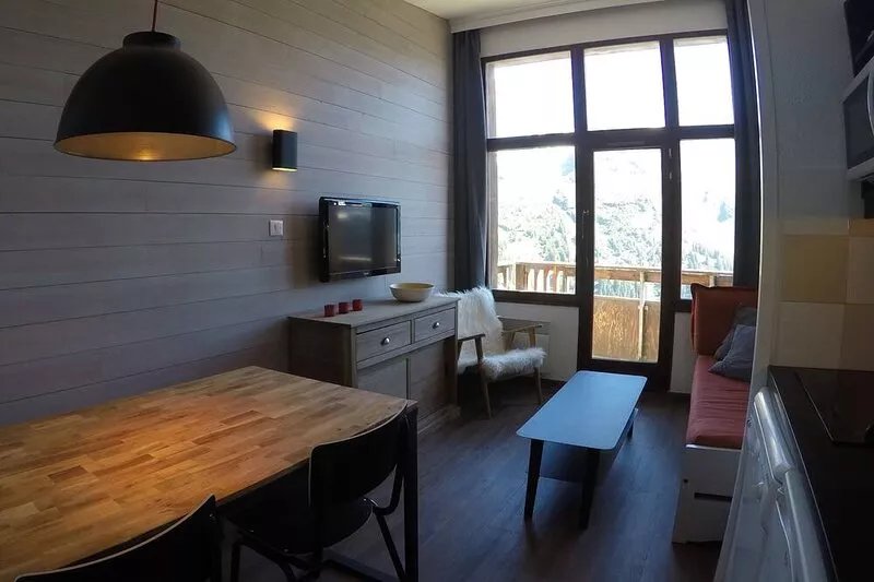 2p Falaise Avoriaz, top floor, facing south, exceptional view, ski-in ski-out
