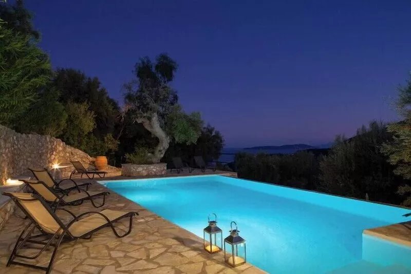 VILLAS CARISMA - Natural Style Villas for 14+ people